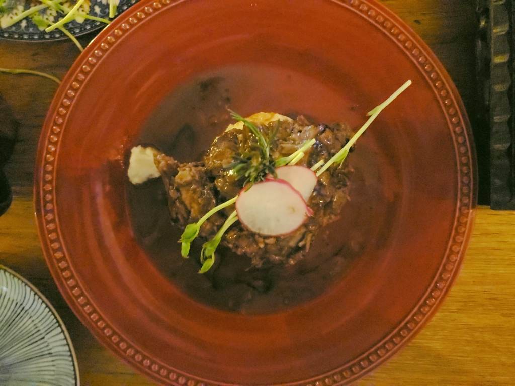 慢煮甜酒燴和牛面頰